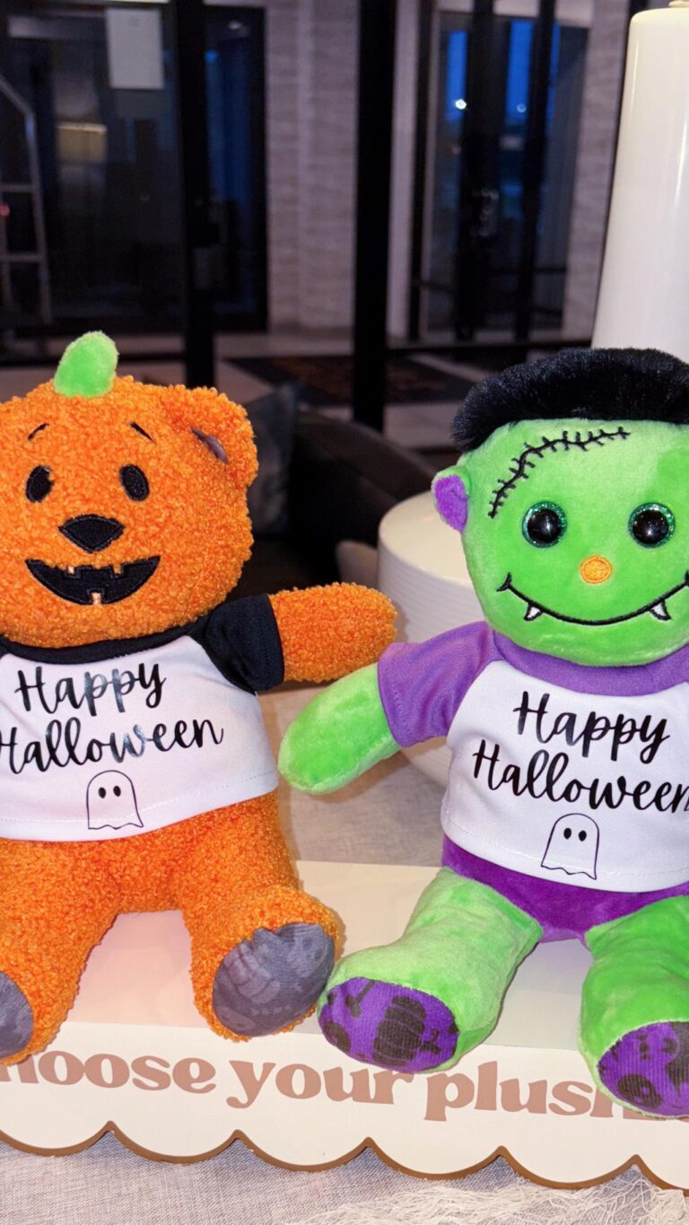 Instagram post from friendfurrever. This post is in position 10.