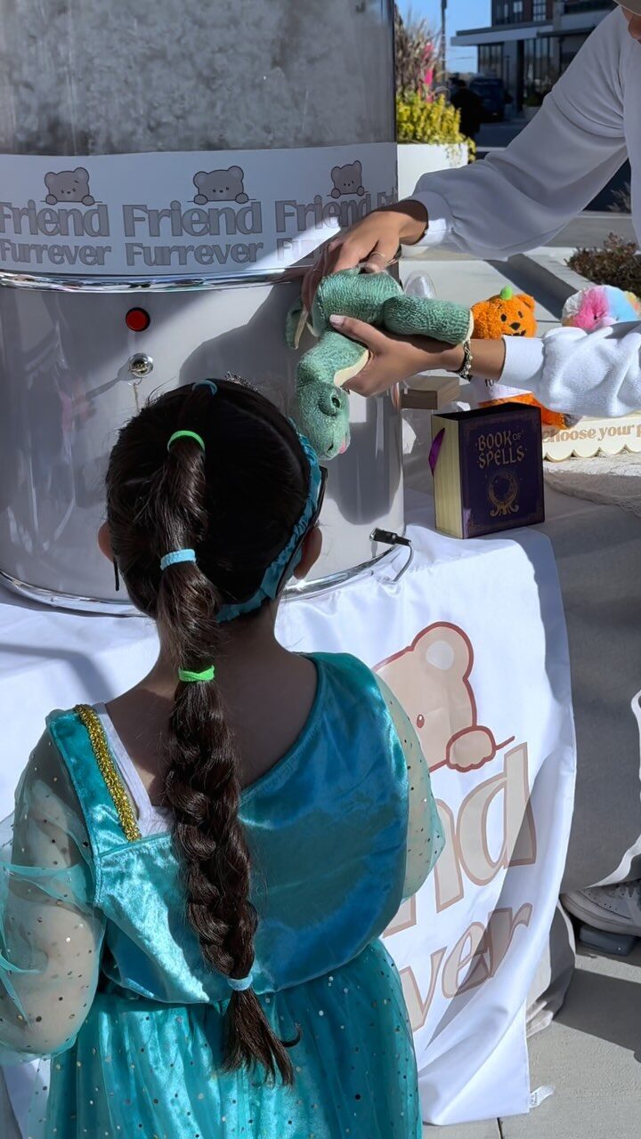 Instagram post from friendfurrever. This post is in position 8.