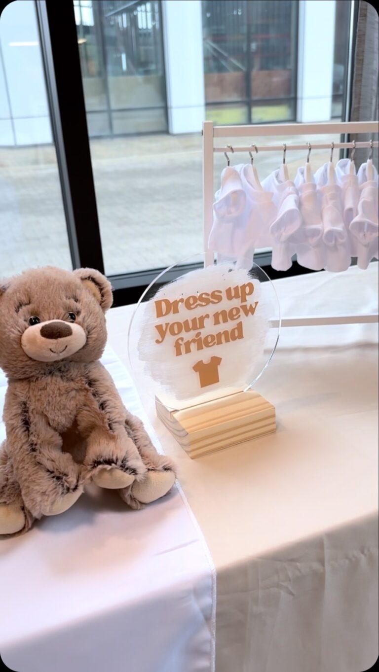 Instagram post from friendfurrever. This post is in position 19.